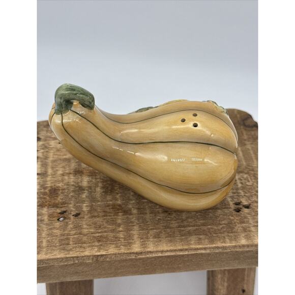 Vintage Gourd Pumpkin Salt & Pepper Shakers Thanksgiving Fall Table Decor  Spice - Picture 5 of 15